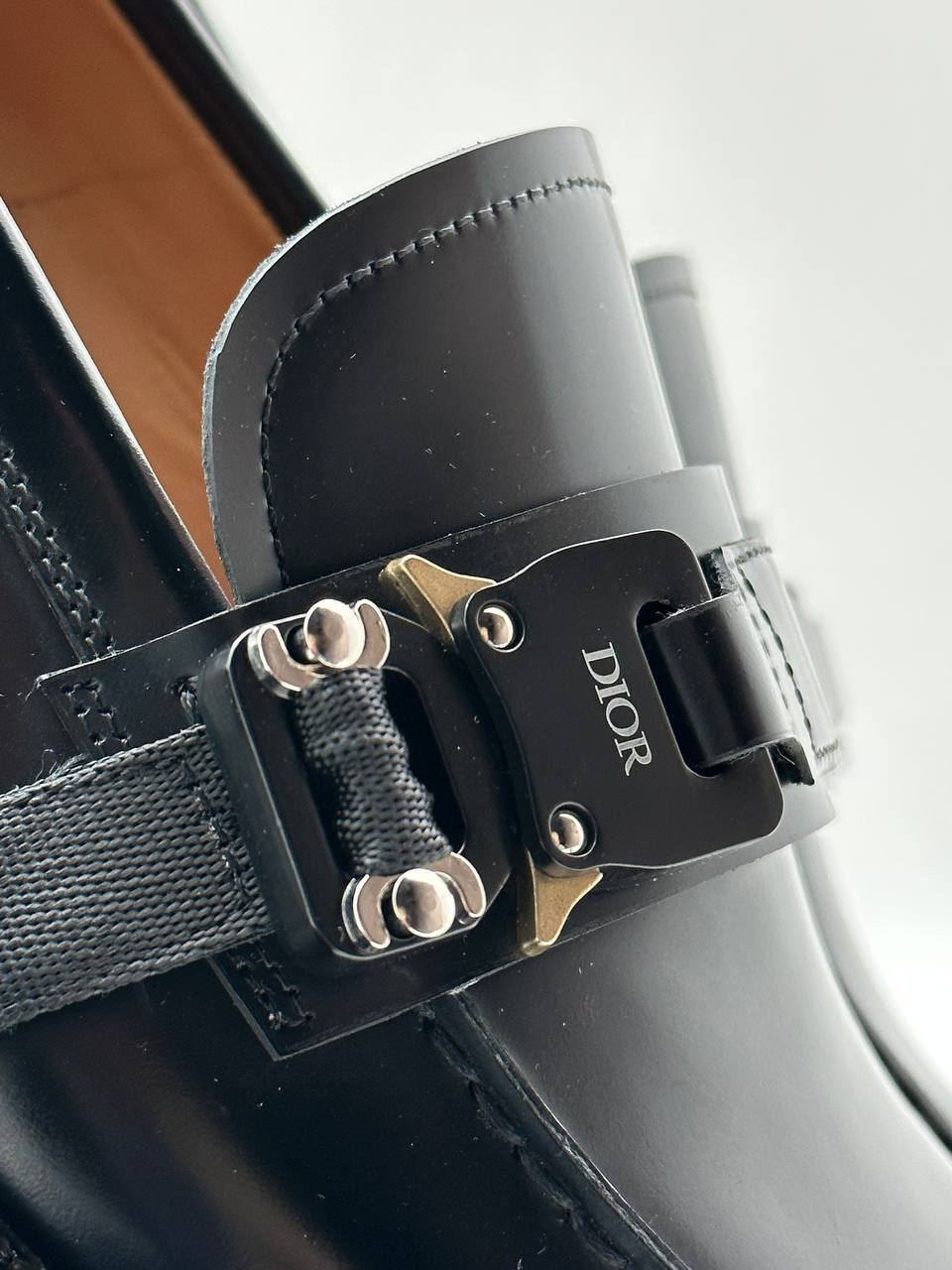 Повседневные лоферы Christian Dior BP-28390 Повседневные лоферы Christian Dior BP-28390