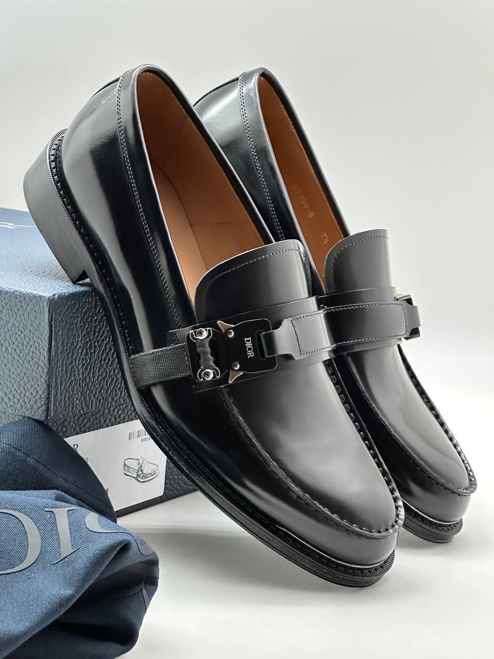 Повседневные лоферы Christian Dior BP-28390 Повседневные лоферы Christian Dior BP-28390