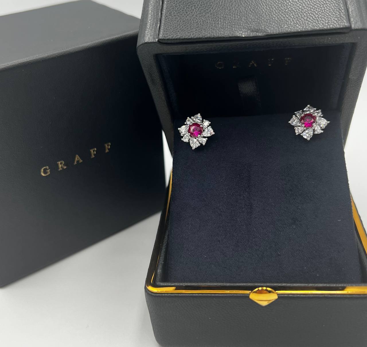 Серьги Graff BP-46387, премиальные Серьги Graff BP-46387, премиальные