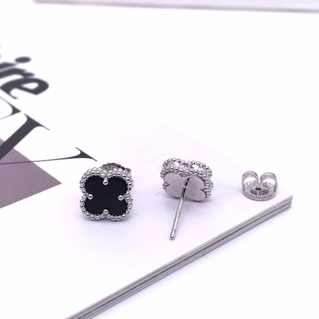 Коллекционные серьги-пусеты 1см Van Cleef BP-14672 Коллекционные серьги-пусеты 1см Van Cleef BP-14672