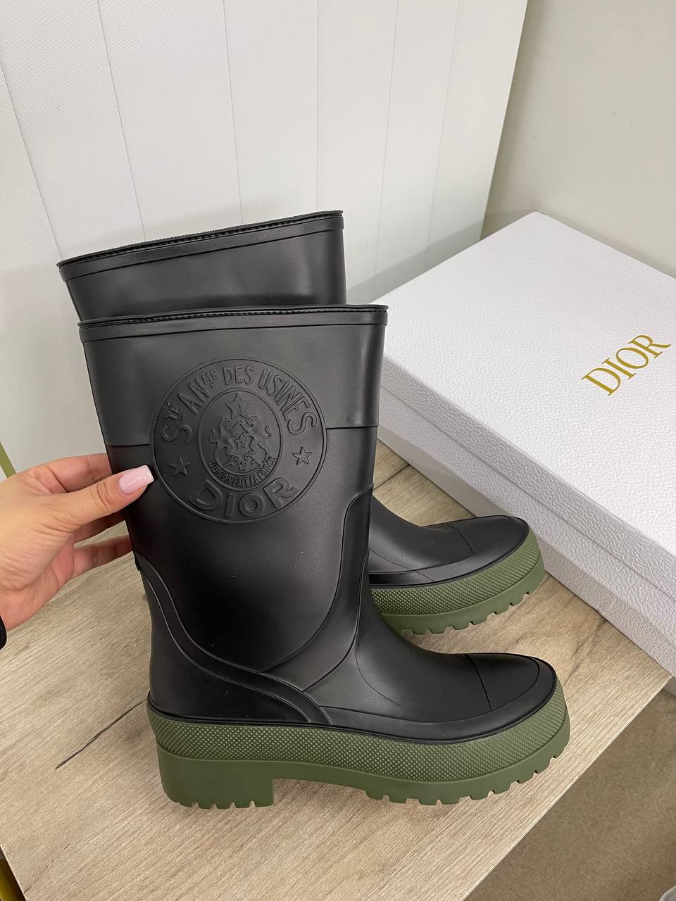 Резиновые сапоги Diorunion Christian Dior премиум BP-37727 Резиновые сапоги Diorunion Christian Dior премиум BP-37727