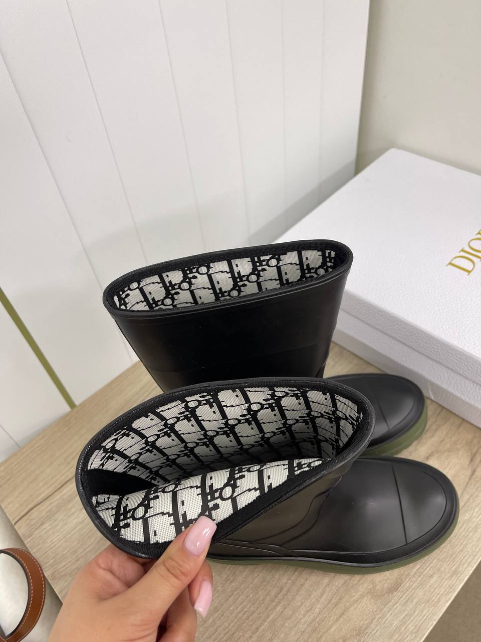 Резиновые сапоги Diorunion Christian Dior премиум BP-37727 Резиновые сапоги Diorunion Christian Dior премиум BP-37727