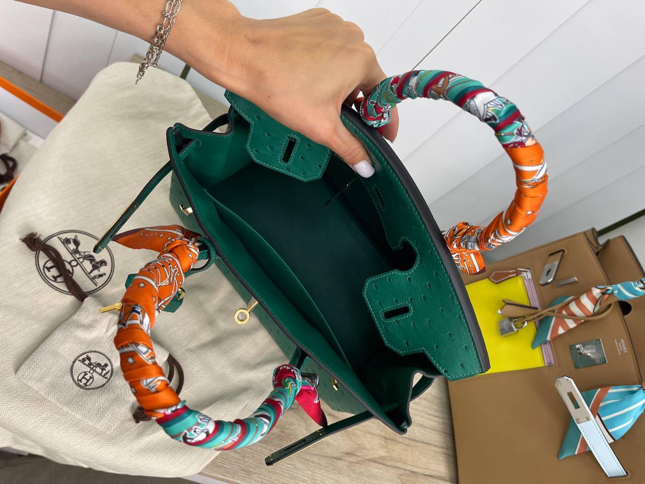 Коллекционная сумка женская Birkin 30 см, Ostrich PHW, Hermes BP-17772 Коллекционная сумка женская Birkin 30 см, Ostrich PHW, Hermes BP-17772