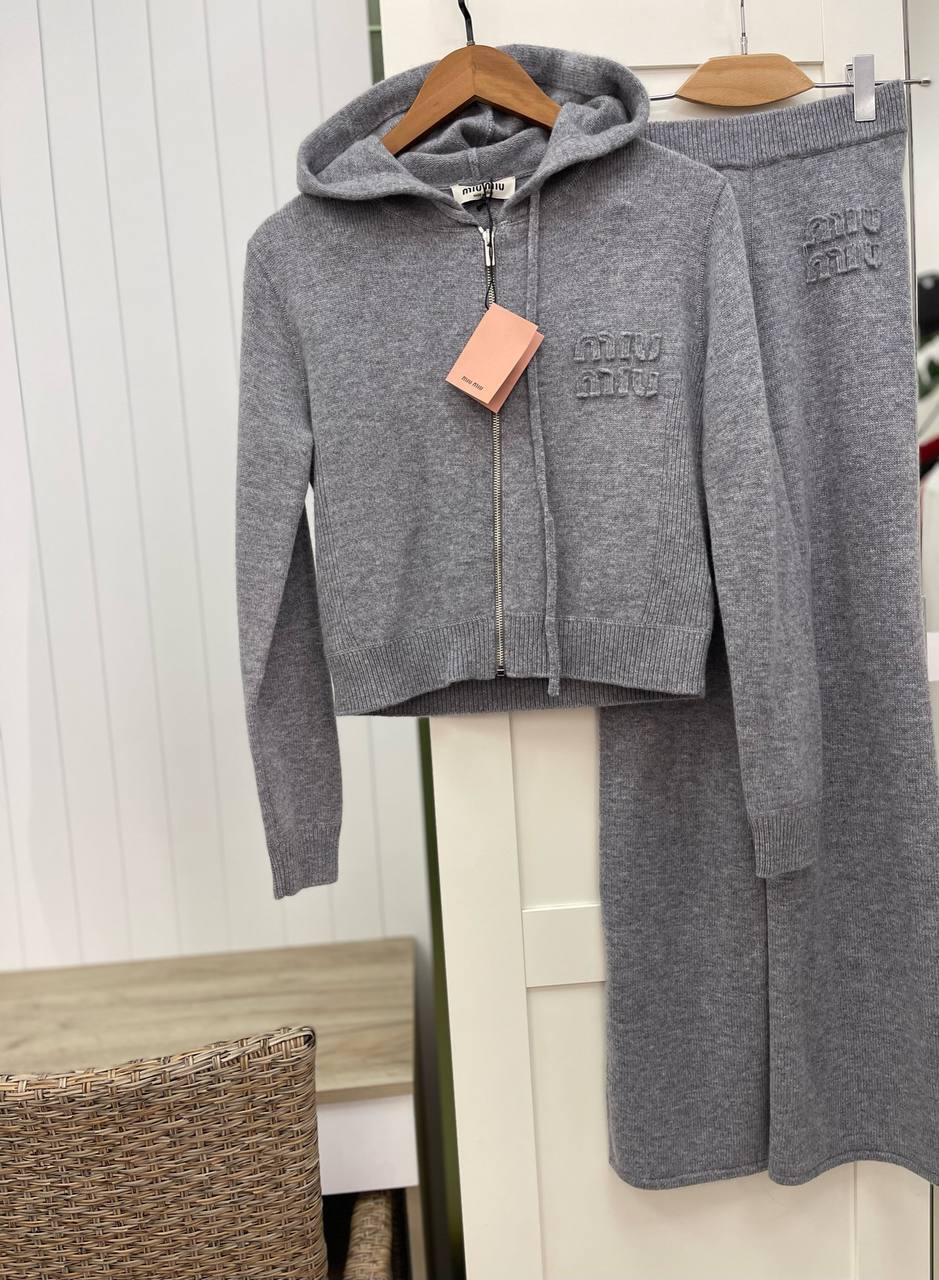 Женский костюм премиум Miu Miu BP-26071 Женский костюм премиум Miu Miu BP-26071