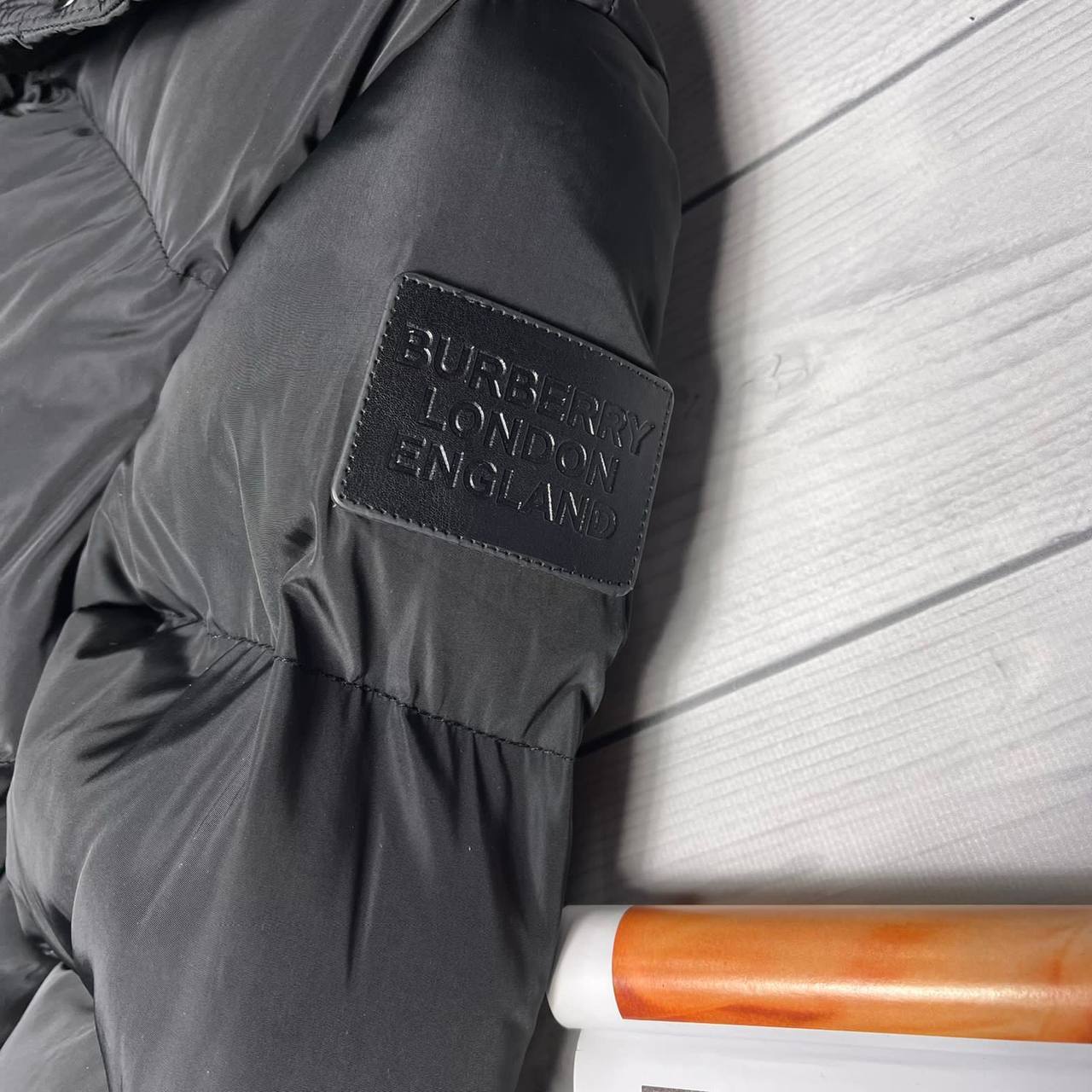 Пуховик Burberry премиальный BP-21772 Пуховик Burberry премиальный BP-21772