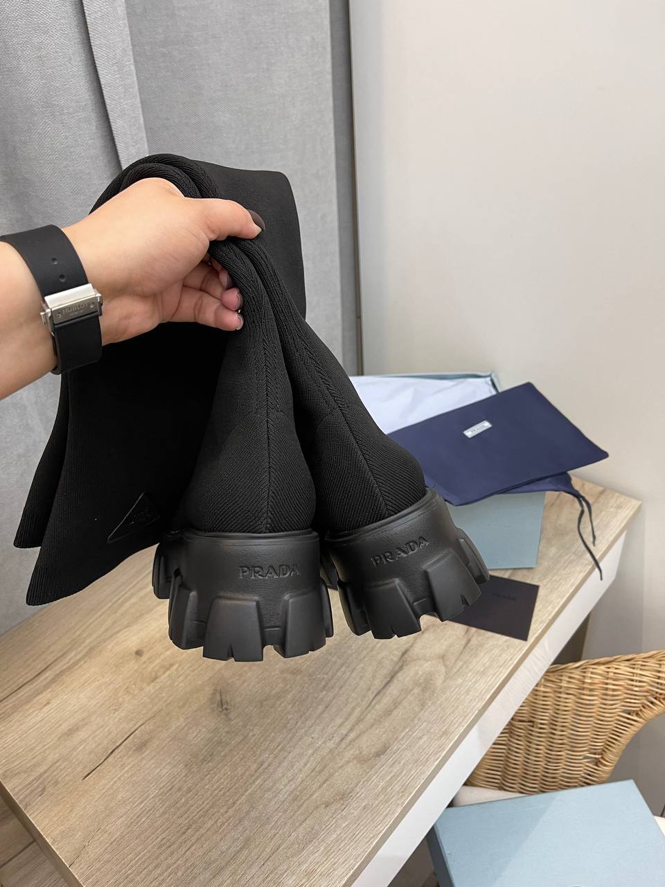 Трендовые сапоги Prada BP-40774 Трендовые сапоги Prada BP-40774