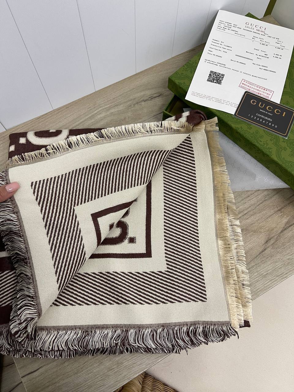 Повседневная шаль Gucci BP-26992 Повседневная шаль Gucci BP-26992