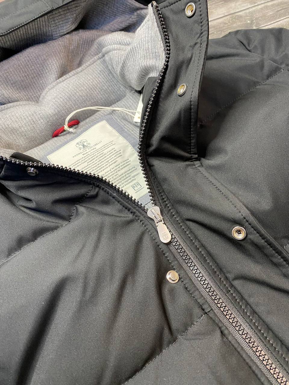 Удлиненный черный пуховик BC BP-22520 Удлиненный черный пуховик BC BP-22520