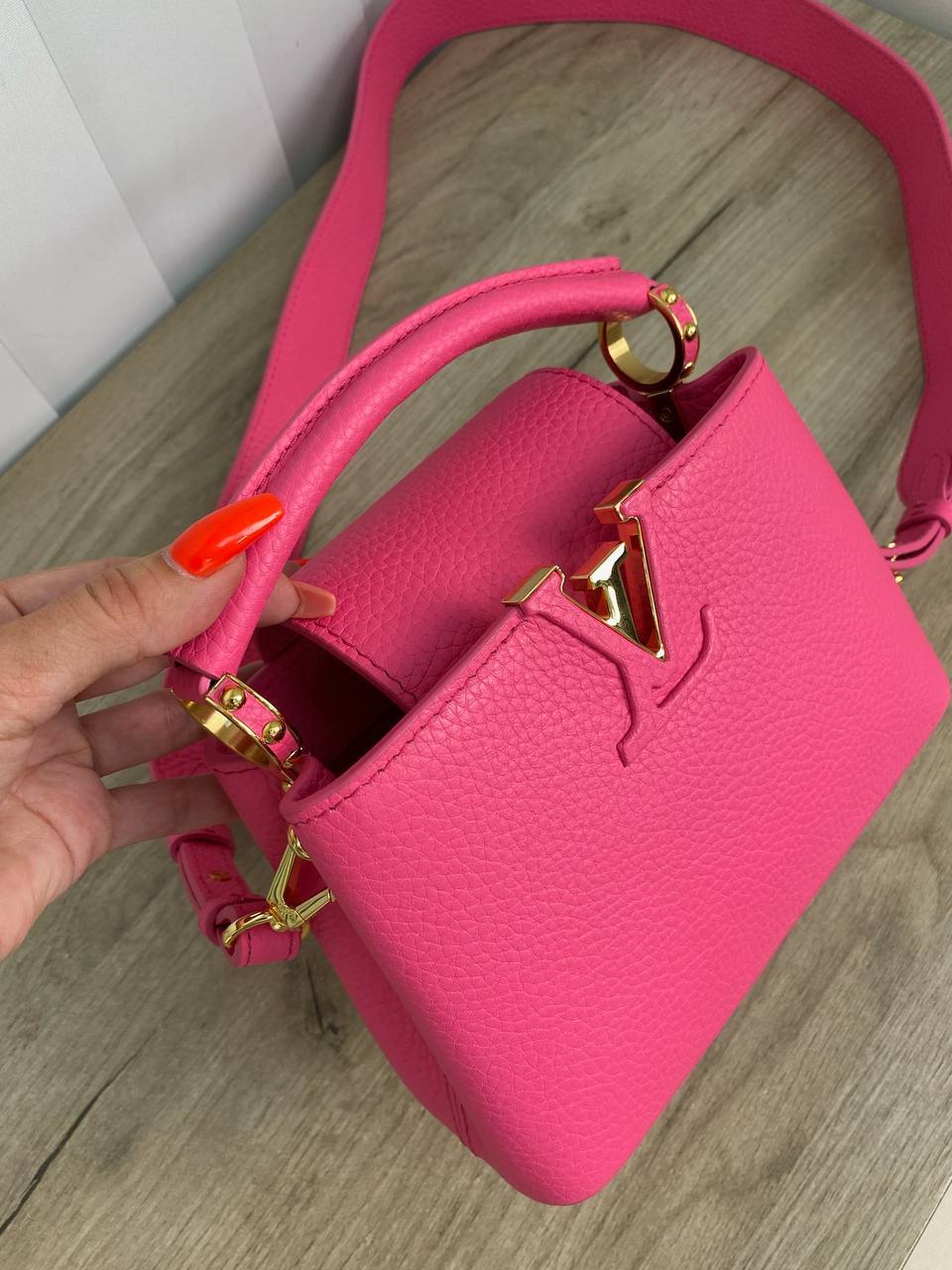 CAPUCINES MINI элитная женская сумка Louis Vuitton BP-16015 CAPUCINES MINI элитная женская сумка Louis Vuitton BP-16015