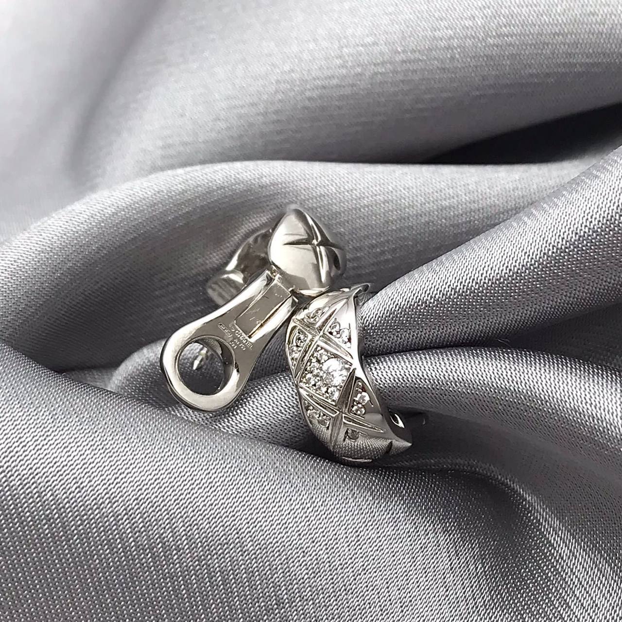 Коллекционные серьги Chanel BP-23425 Коллекционные серьги Chanel BP-23425