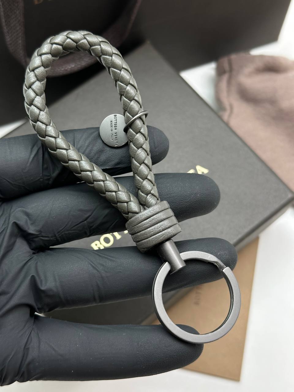 Трендовый брелок Bottega Veneta BP-27691 Трендовый брелок Bottega Veneta BP-27691