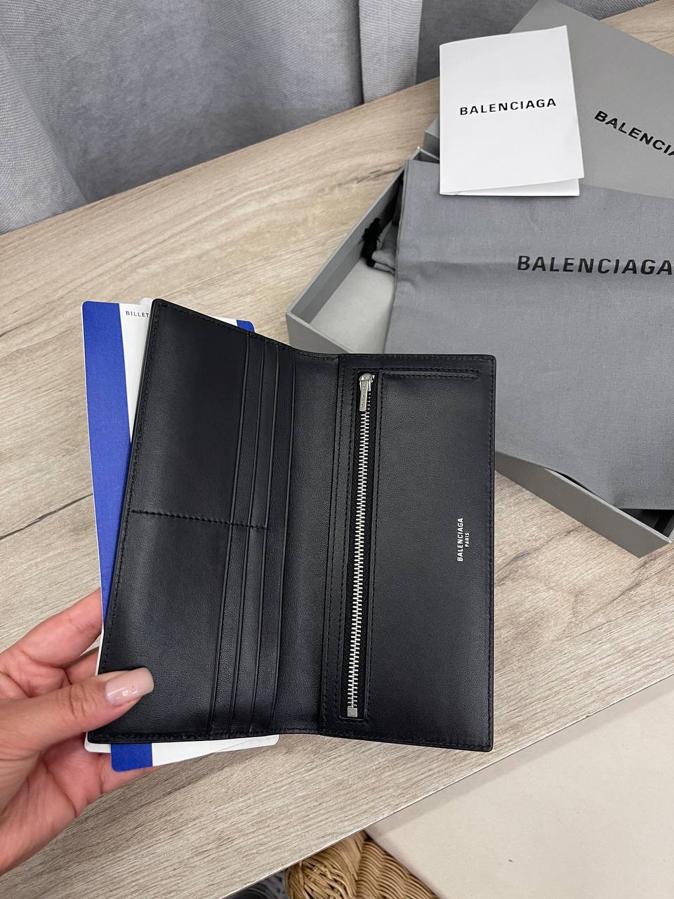 Повседневное портмоне Balenciaga BP-51921 Повседневное портмоне Balenciaga BP-51921