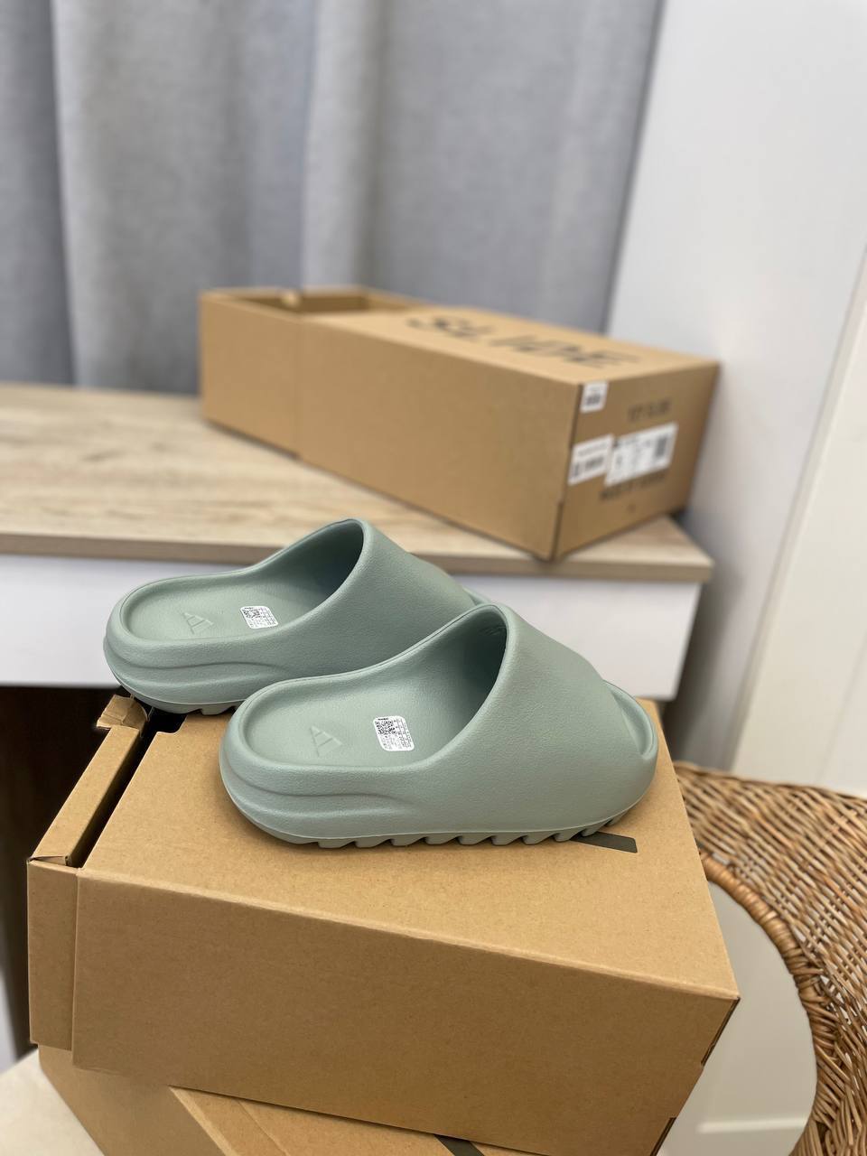 Премиум Slide Yeezy BP-51760 Премиум Slide Yeezy BP-51760