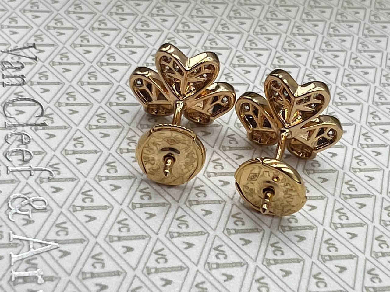 Серьги коллекционные Van Cleef BP-47791 Серьги коллекционные Van Cleef BP-47791