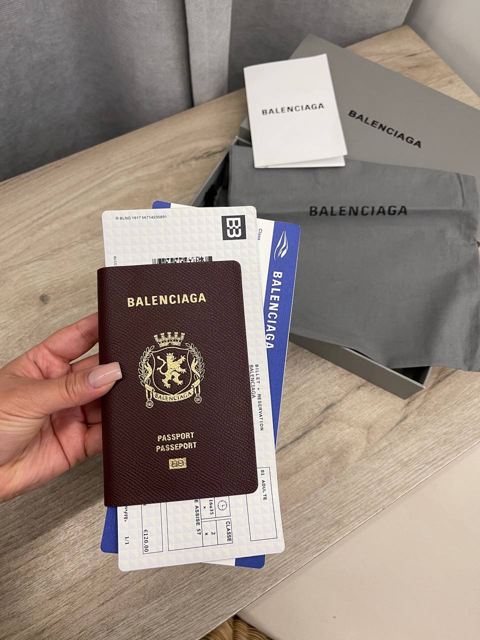 Повседневное портмоне Balenciaga BP-51921 Повседневное портмоне Balenciaga BP-51921