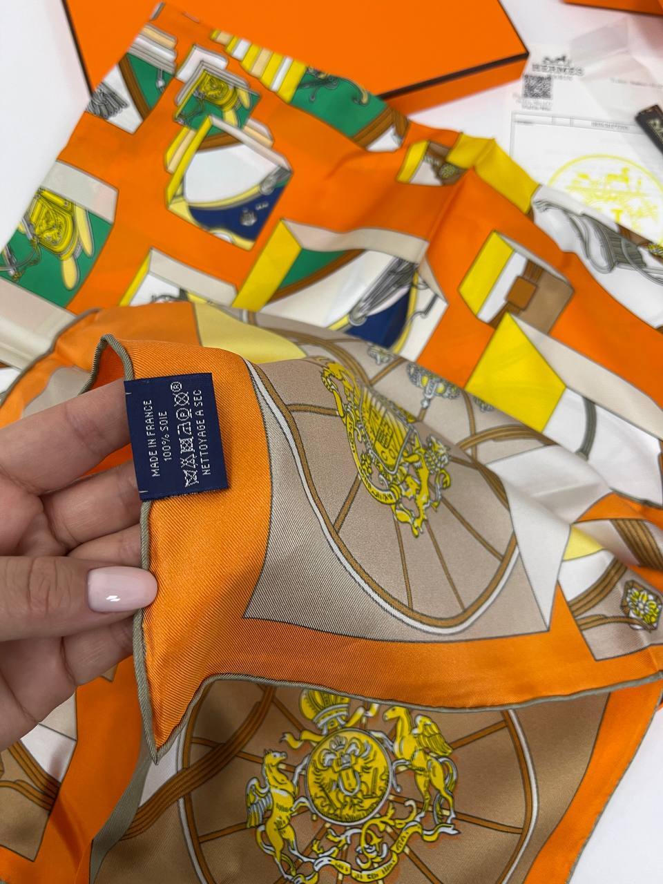 Hermes платок коллекционный BP-27661 Hermes платок коллекционный BP-27661