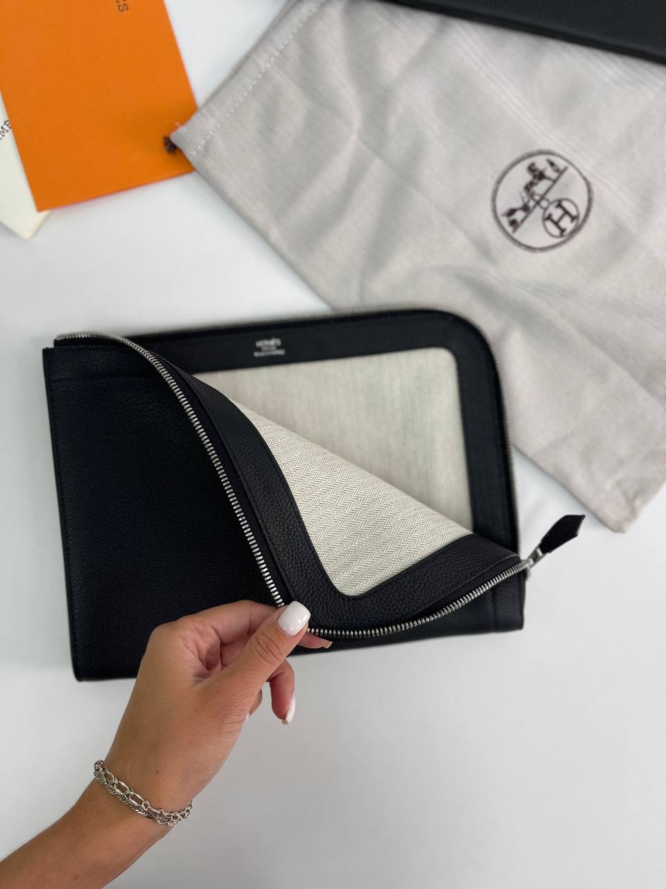 Папка 30х20см люкс класса Hermes BP-16024 Папка 30х20см люкс класса Hermes BP-16024