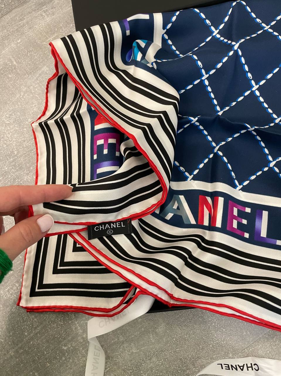 Коллекционный платок Chanel BP-45557 Коллекционный платок Chanel BP-45557