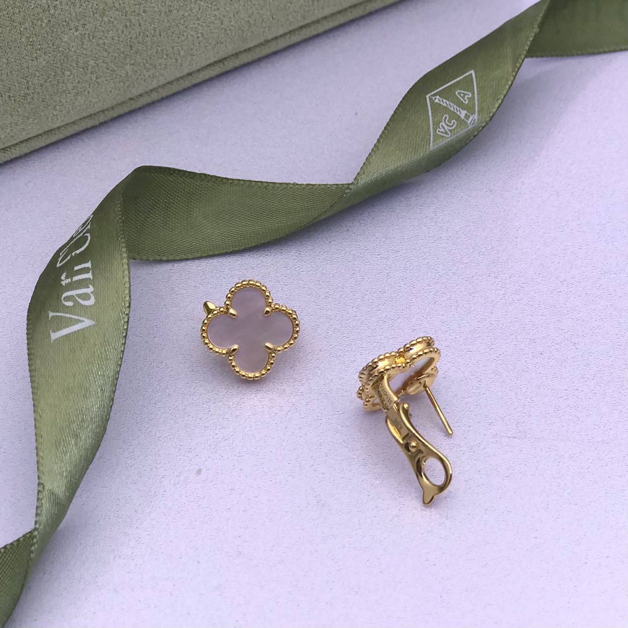 Серьги трендовые Van Cleef BP-30841 Серьги трендовые Van Cleef BP-30841