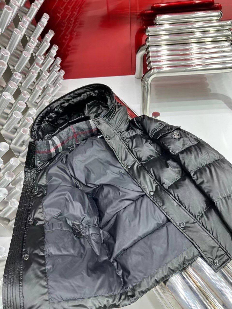 Стильный пуховик Burberry BP-20392 Стильный пуховик Burberry BP-20392