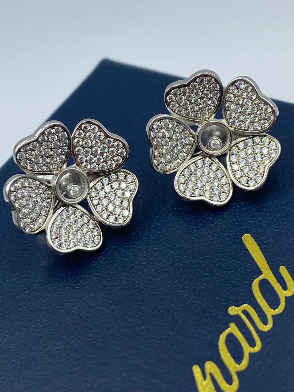 Серьги лимитированные Chopard BP-43900 Серьги лимитированные Chopard BP-43900