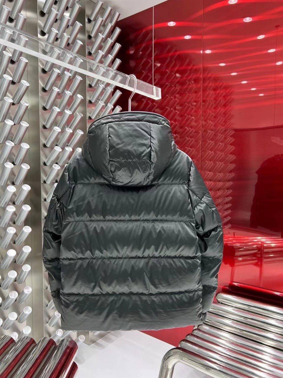 Стильный пуховик Burberry BP-20392 Стильный пуховик Burberry BP-20392