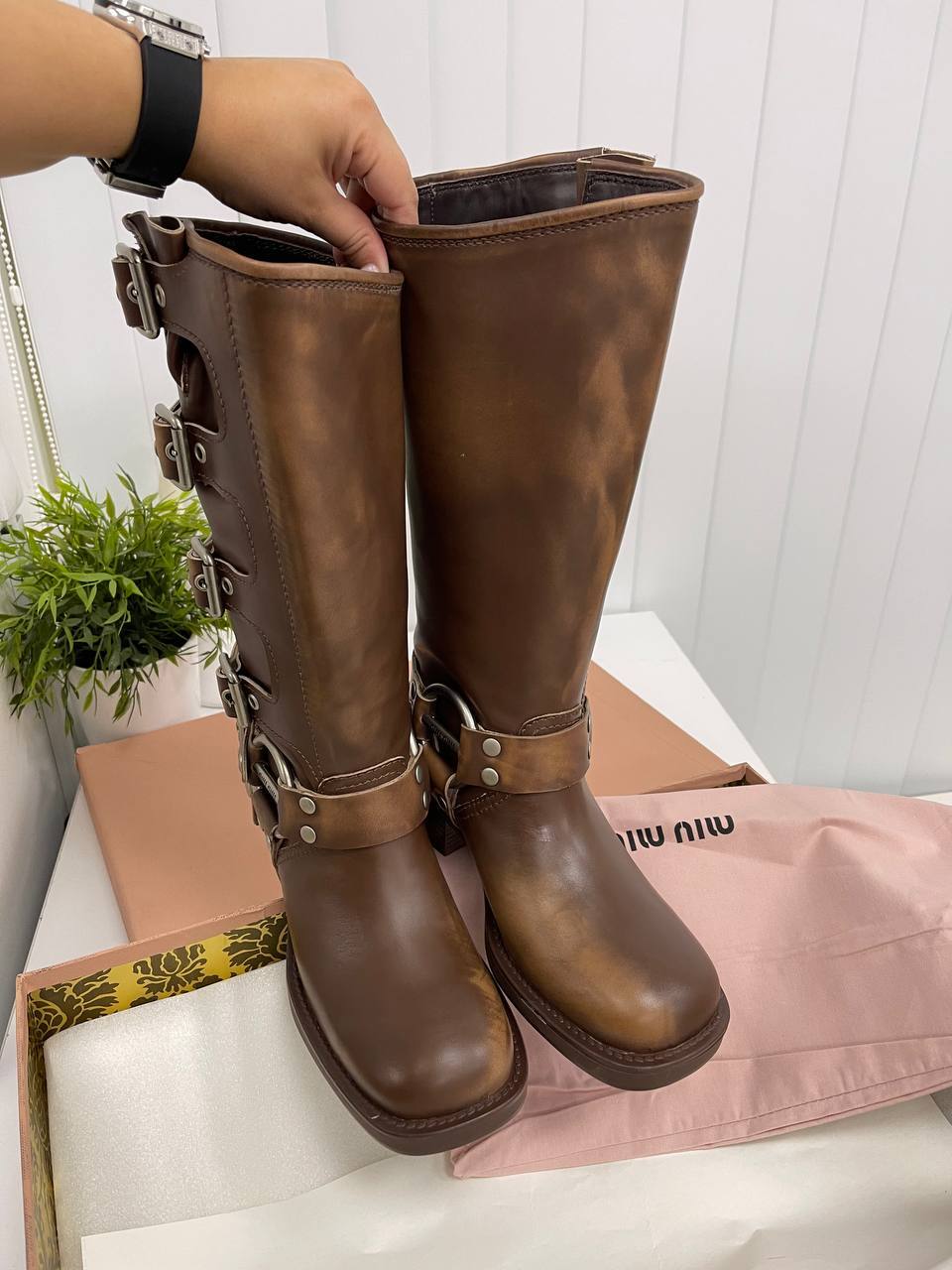 Трендовые сапоги Miu Miu BP-22416 Трендовые сапоги Miu Miu BP-22416