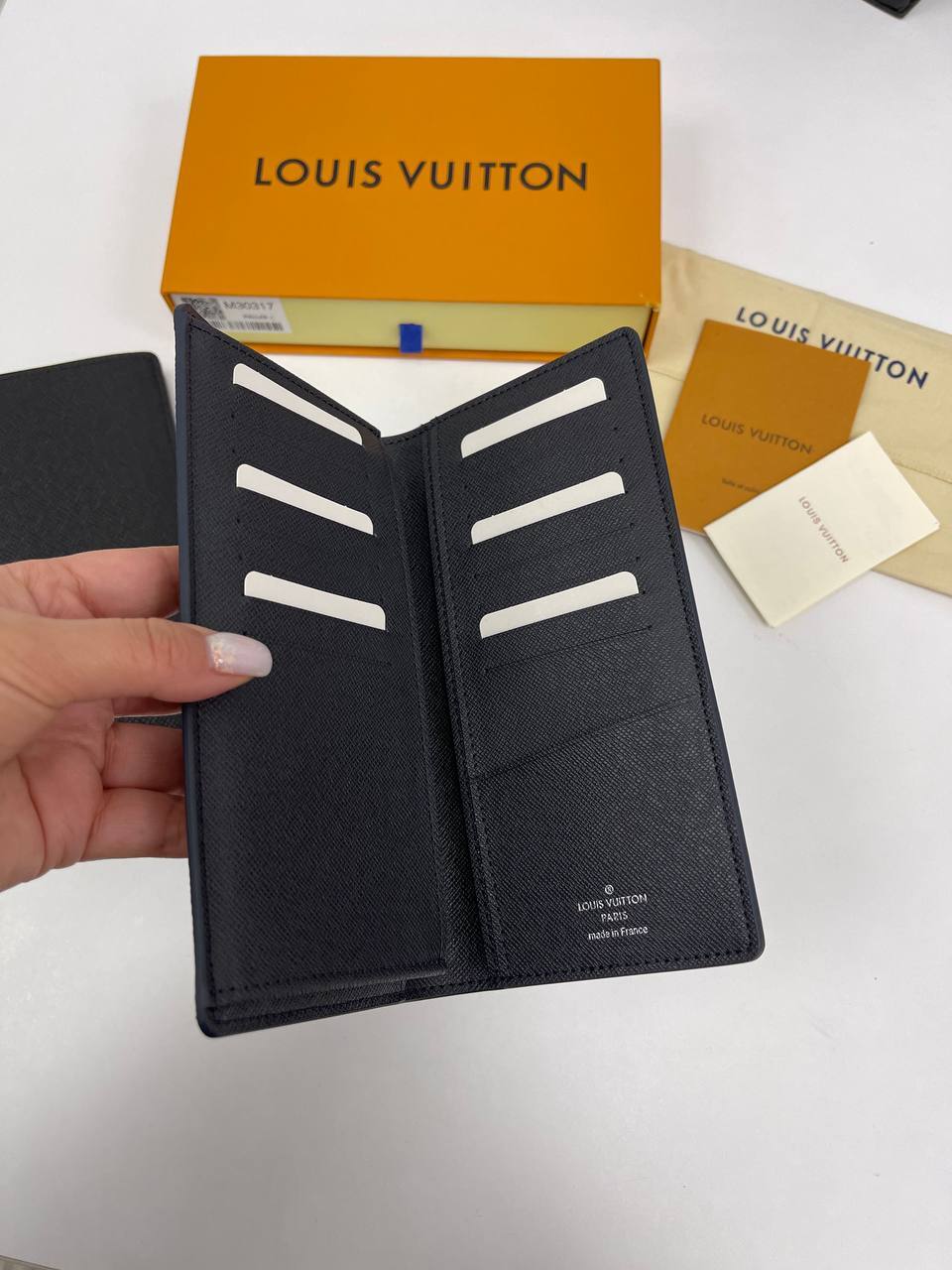 Купюрник стильный Louis Vuitton BP-30911 Купюрник стильный Louis Vuitton BP-30911