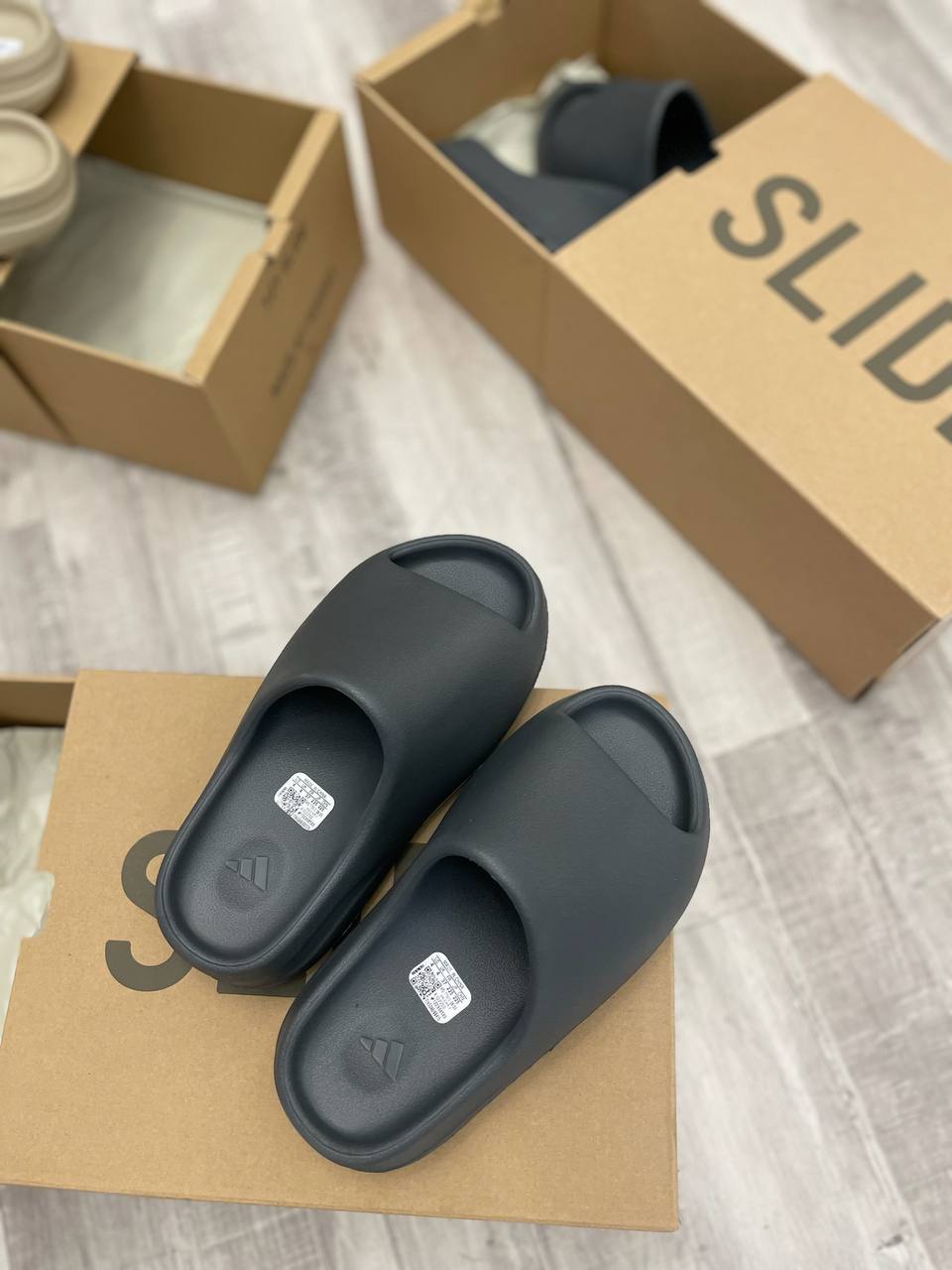 Дизайнерские Slide Yeezy BP-51996 Дизайнерские Slide Yeezy BP-51996