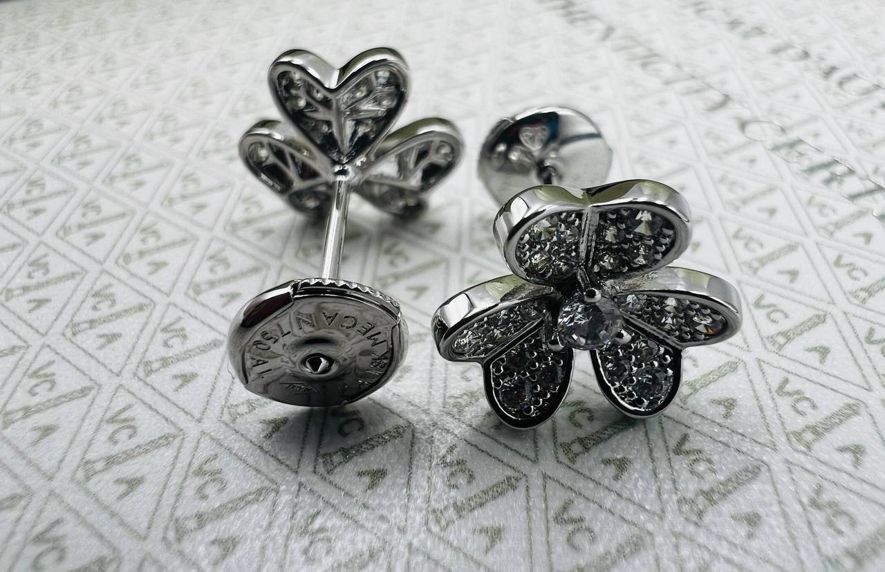 Коллекционные серьги Van Cleef BP-47790 Коллекционные серьги Van Cleef BP-47790