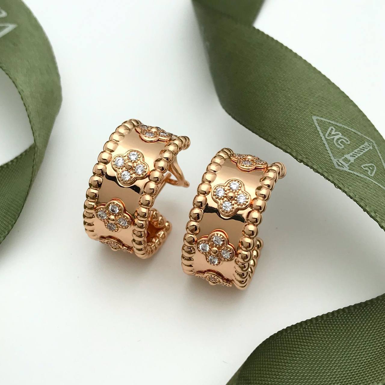 Серьги коллекционные Van Cleef BP-46710 Серьги коллекционные Van Cleef BP-46710