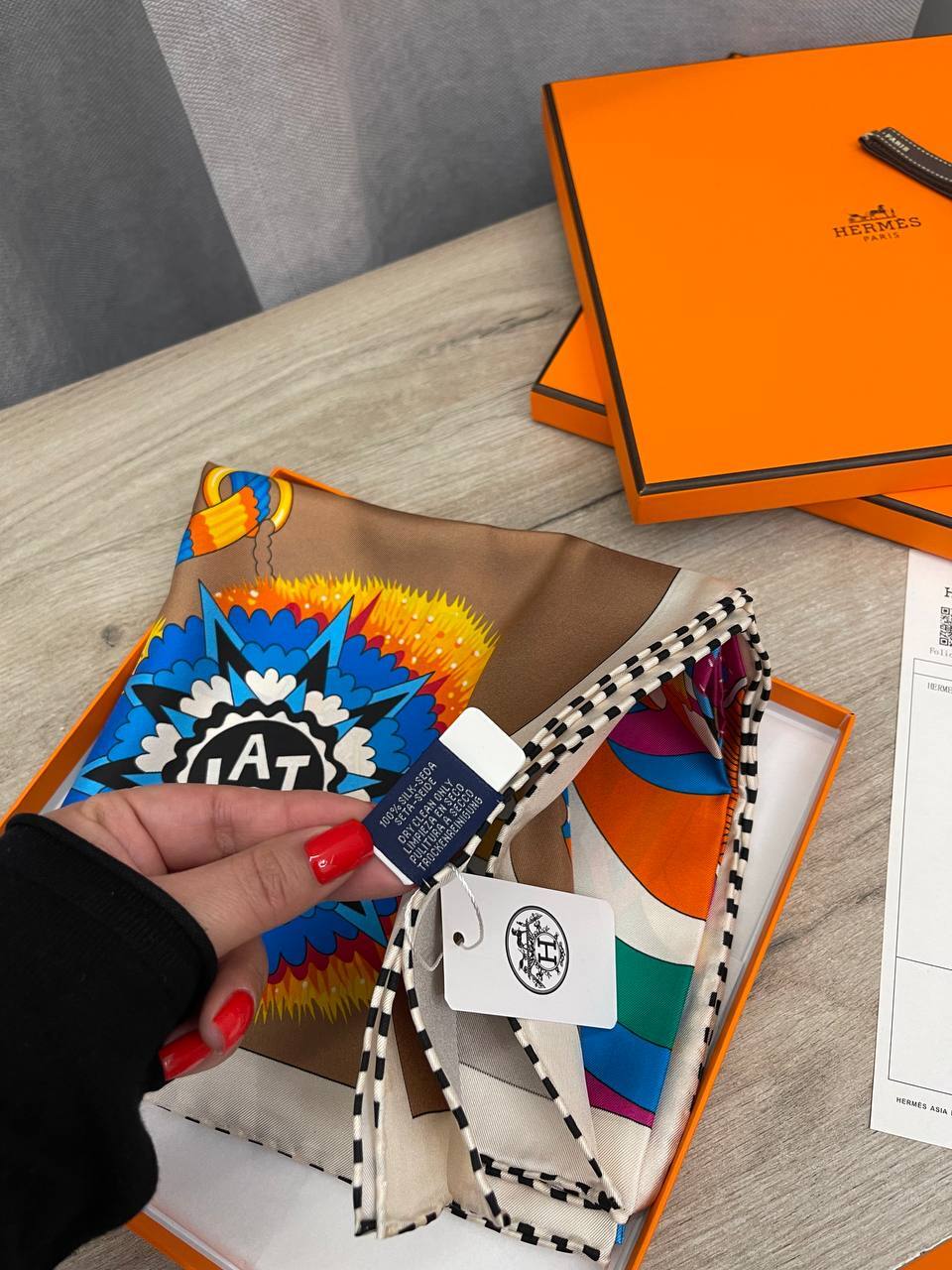 Коллекционный платок Hermes BP-46484 Коллекционный платок Hermes BP-46484