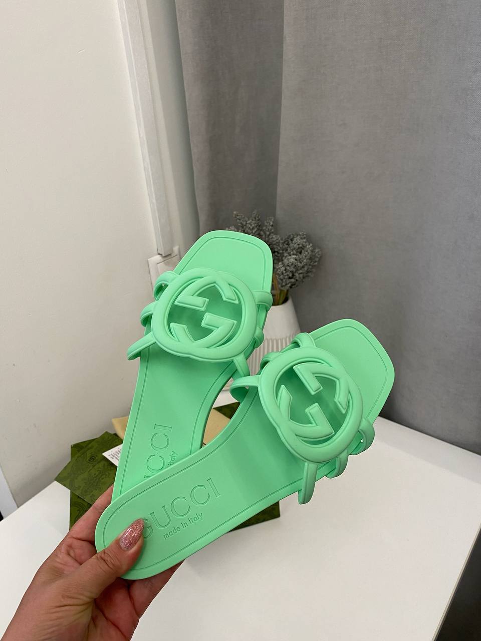 Коллекционные шлепанцы Gucci BP-52595 Коллекционные шлепанцы Gucci BP-52595