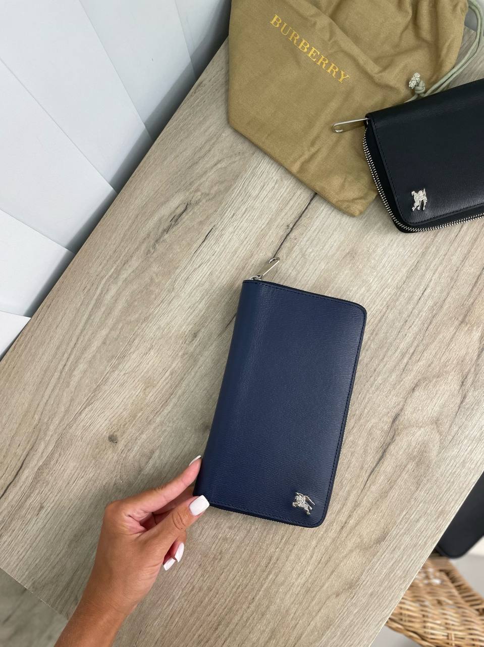 Портмоне стильное Burberry BP-16298 Портмоне стильное Burberry BP-16298