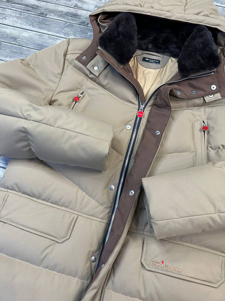 Пуховик Kiton BP-43689 Пуховик Kiton BP-43689