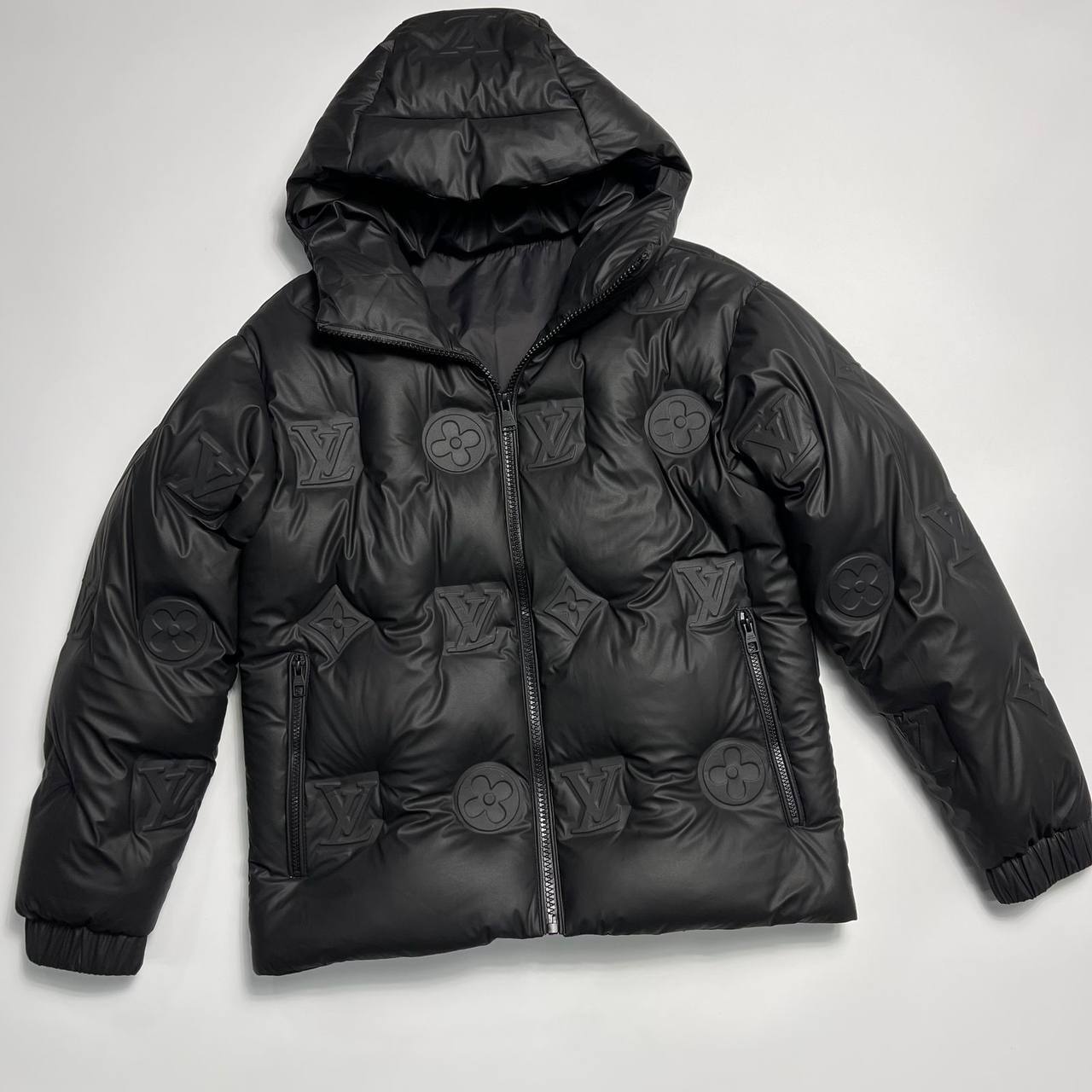 Повседневный пуховик Louis Vuitton BP-45275 Повседневный пуховик Louis Vuitton BP-45275