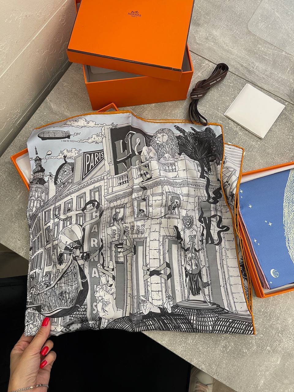 Hermes платок коллекционный BP-53025 Hermes платок коллекционный BP-53025