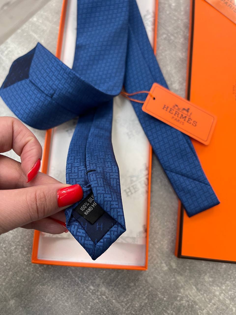 Галстук лимитированный Hermes BP-46551 Галстук лимитированный Hermes BP-46551