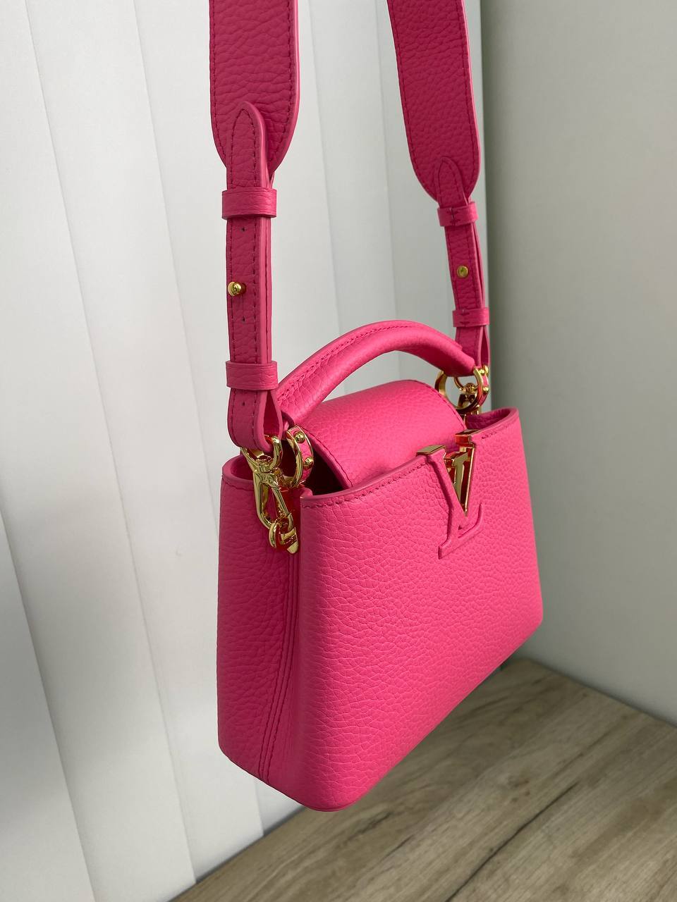 CAPUCINES MINI элитная женская сумка Louis Vuitton BP-16015 CAPUCINES MINI элитная женская сумка Louis Vuitton BP-16015