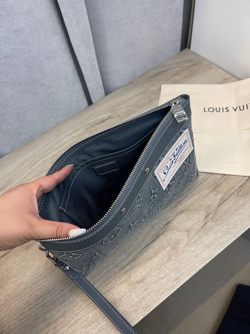 Папка коллекционная Louis Vuitton BP-40377 Папка коллекционная Louis Vuitton BP-40377