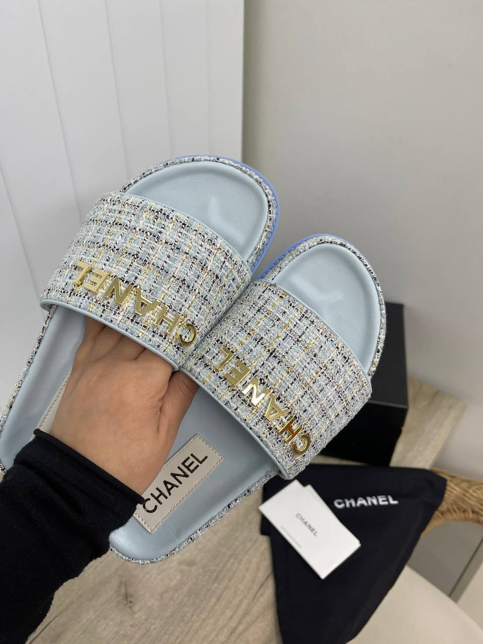 Трендовые шлепанцы Chanel BP-29241 Трендовые шлепанцы Chanel BP-29241