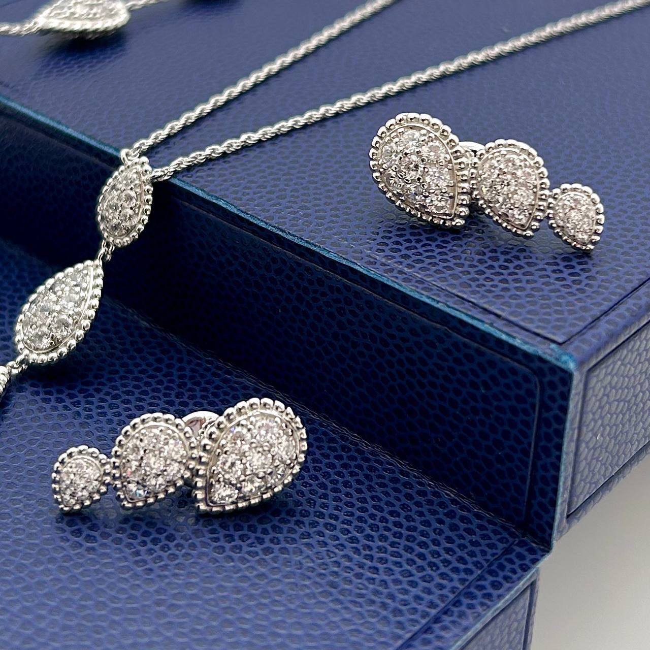 Трендовые серьги Boucheron BP-44972 Трендовые серьги Boucheron BP-44972