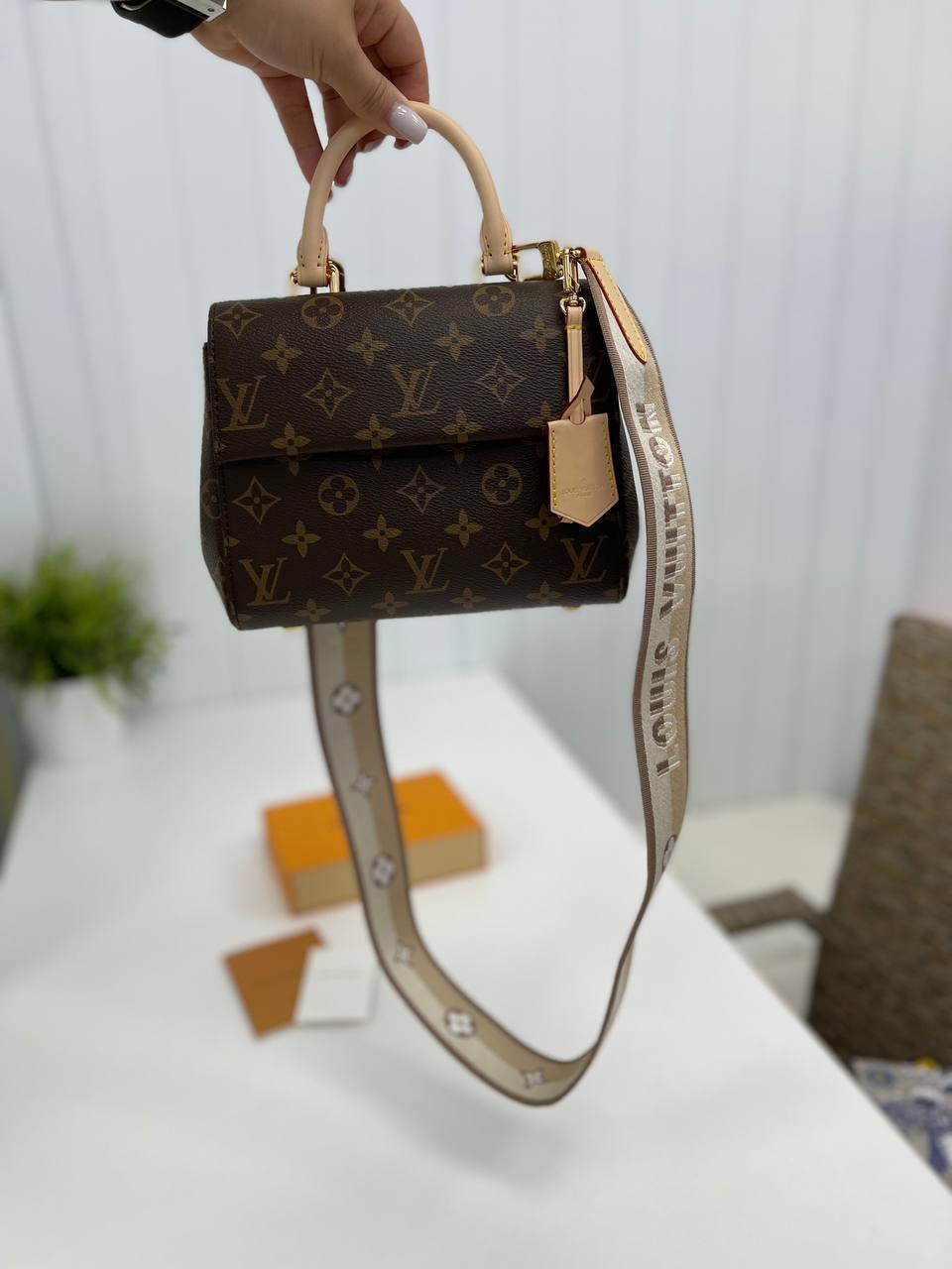 Повседневная женская сумка Louis Vuitton BP-34130 Повседневная женская сумка Louis Vuitton BP-34130