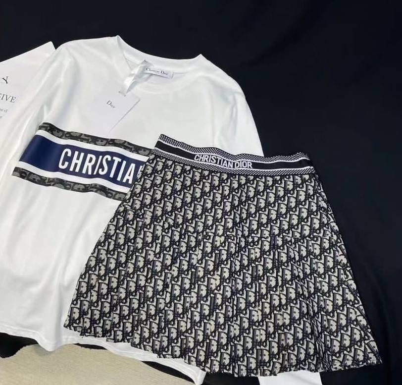 Женский костюм Christian Dior BP-38434 коллекционный Женский костюм Christian Dior BP-38434 коллекционный