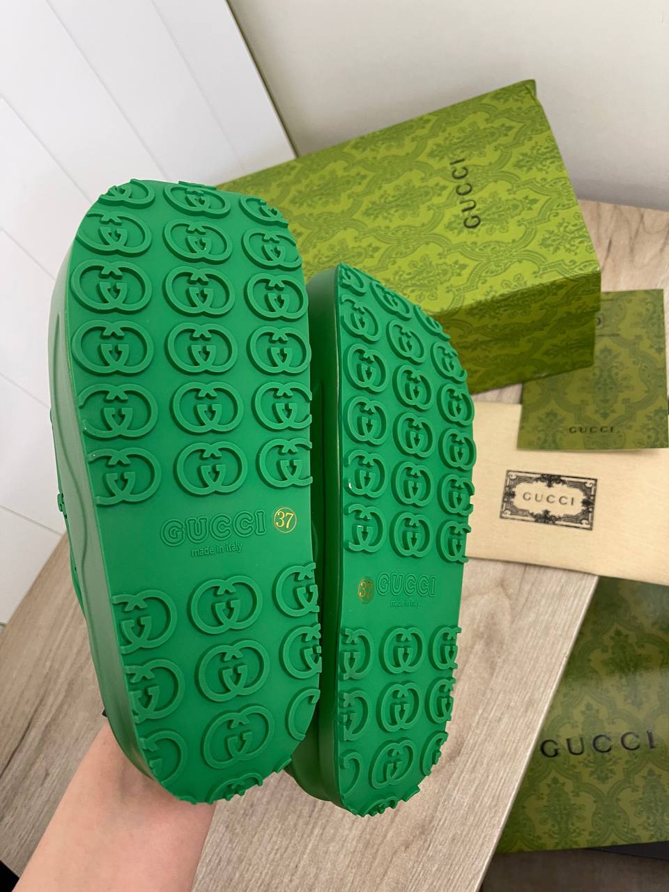 Коллекционные шлёпанцы Gucci BP-36158 Коллекционные шлёпанцы Gucci BP-36158