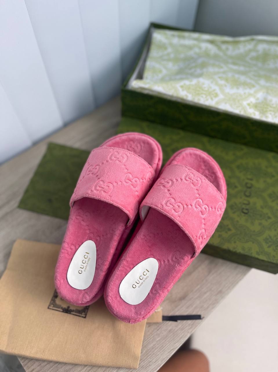 Коллекционные шлёпанцы Gucci BP-15866 Коллекционные шлёпанцы Gucci BP-15866