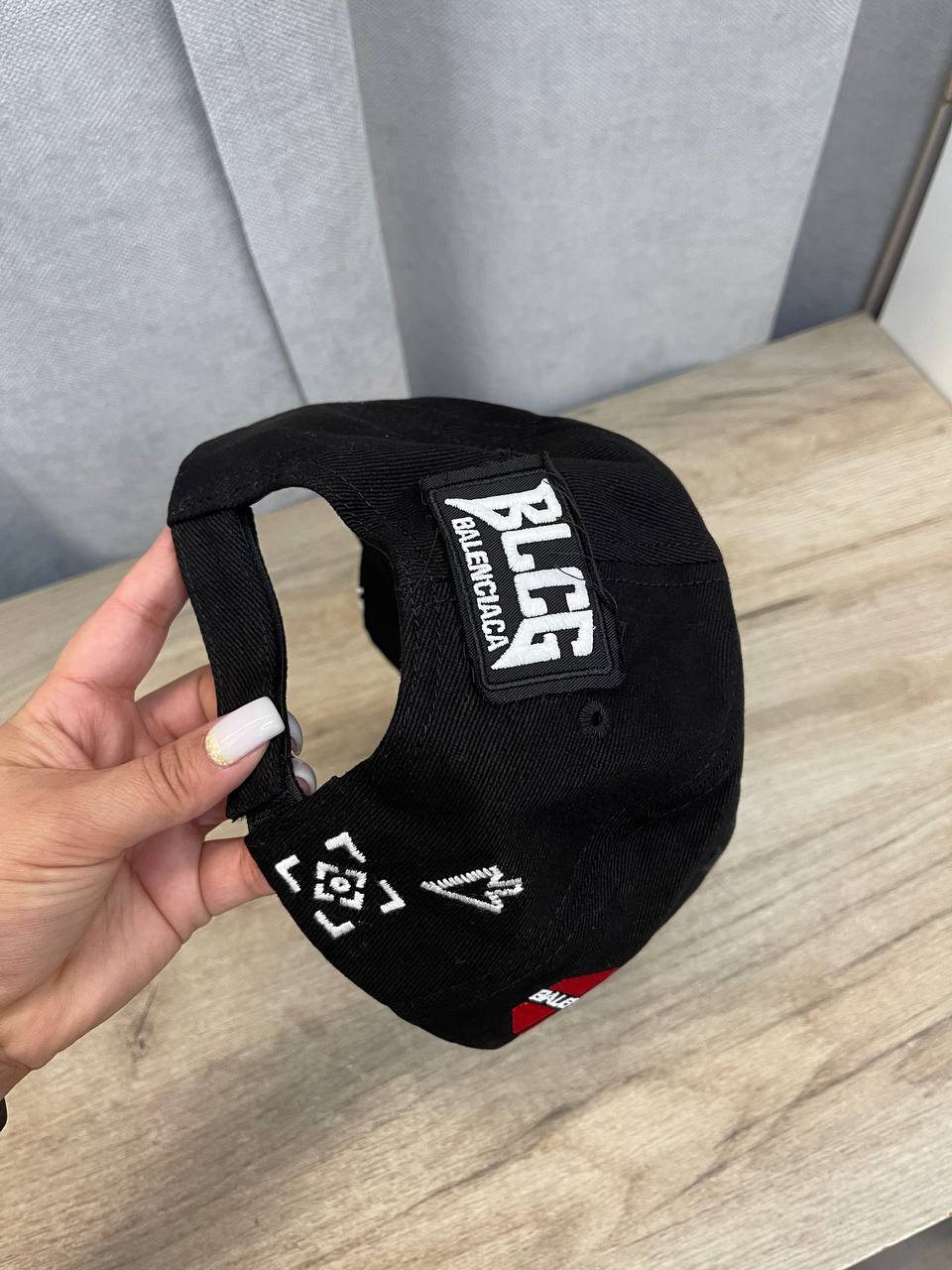 Бейсболка Balenciaga стильная BP-39861 Бейсболка Balenciaga стильная BP-39861