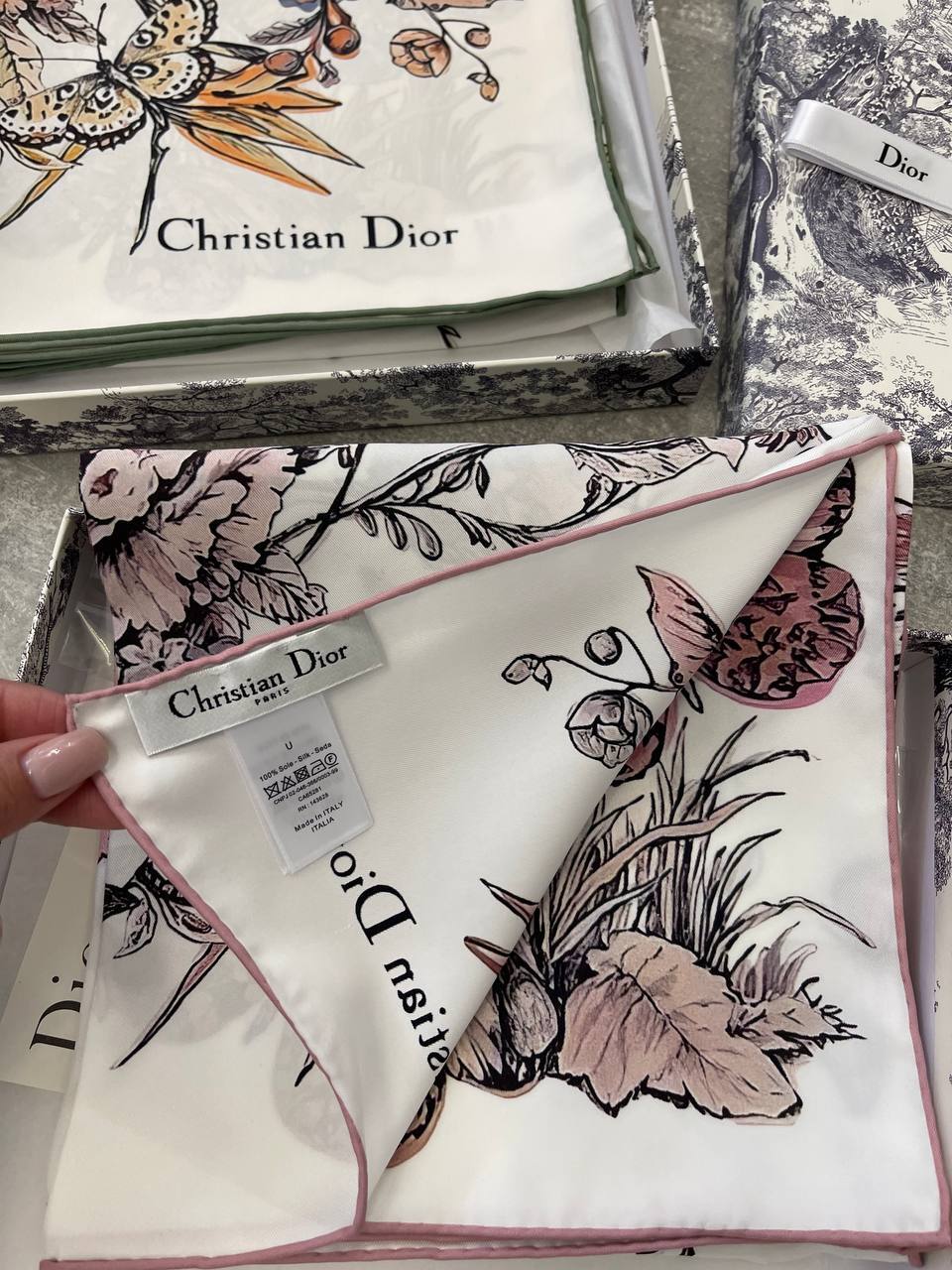 Повседневный платок Christian Dior BP-48138 Повседневный платок Christian Dior BP-48138