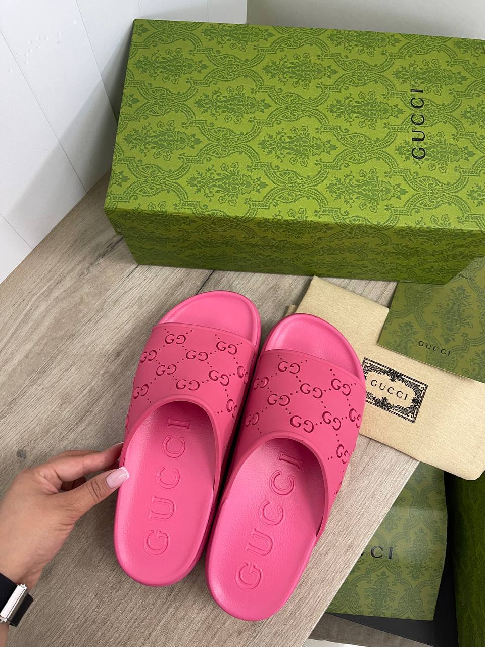 Трендовые шлёпанцы Gucci BP-36157 Трендовые шлёпанцы Gucci BP-36157