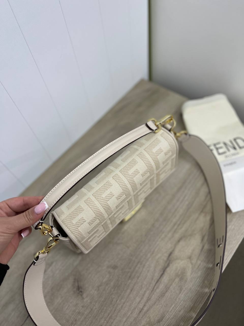 Трендовая сумка BAGUETTE Fendi BP-26425 Трендовая сумка BAGUETTE Fendi BP-26425